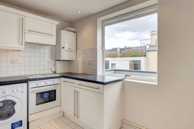  Image of 2 bedroom Flat to rent in Fulham Road London SW3 at Fulham Road, London SW3