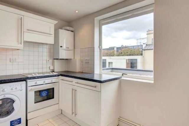  Image of 2 bedroom Flat to rent in Fulham Road London SW3 at Fulham Road, London SW3