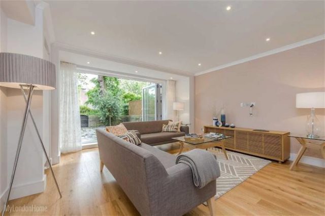 4 Bedroom Town House To Rent In Telford Terrace London Sw1v
