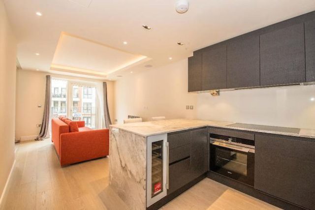  Image of 1 bedroom Flat to rent in Park Street London SW6 at Countess House, Chelsea Creek, London SW6