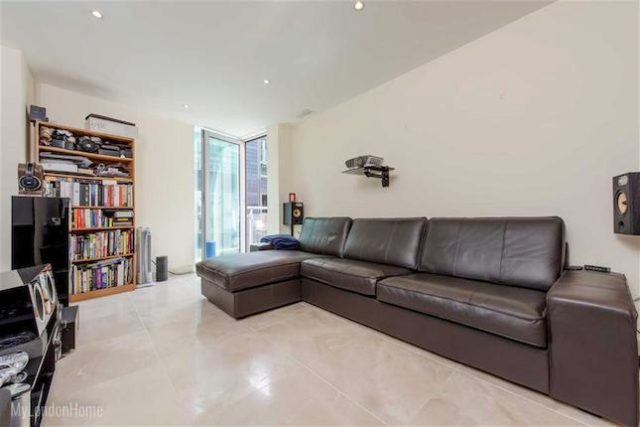  Image of 1 bedroom Flat to rent in Albert Embankment London SE1 at 9 Albert Embankment, Vauxhall, London SE1
