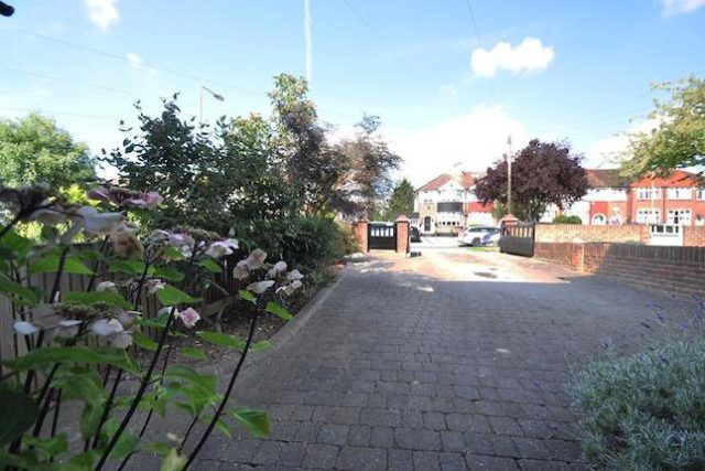  Image of 3 bedroom End of Terrace for sale in Belmont Lane Chislehurst BR7 at Belmont Lane, Chislehurst BR7