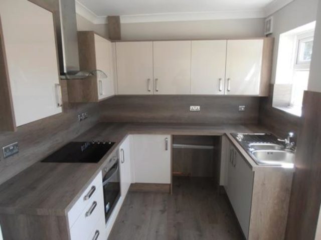  Image of 4 bedroom Terraced house to rent in Dyngley Close Milton Regis Sittingbourne ME10 at Dyngley Close, Milton Regis, Sittingbourne ME10