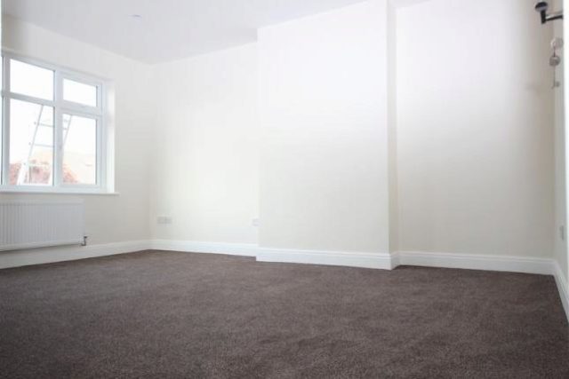 Image of 5 bedroom Semi-Detached house to rent in Pinner Road North Harrow Harrow HA1 at Pinner Road, North Harrow, Harrow HA1