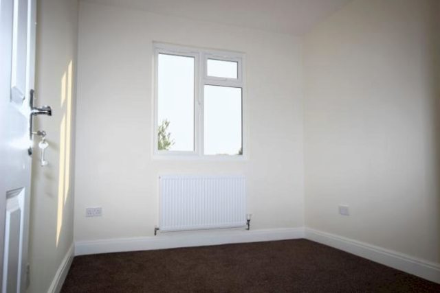  Image of 5 bedroom Semi-Detached house to rent in Pinner Road North Harrow Harrow HA1 at Pinner Road, North Harrow, Harrow HA1