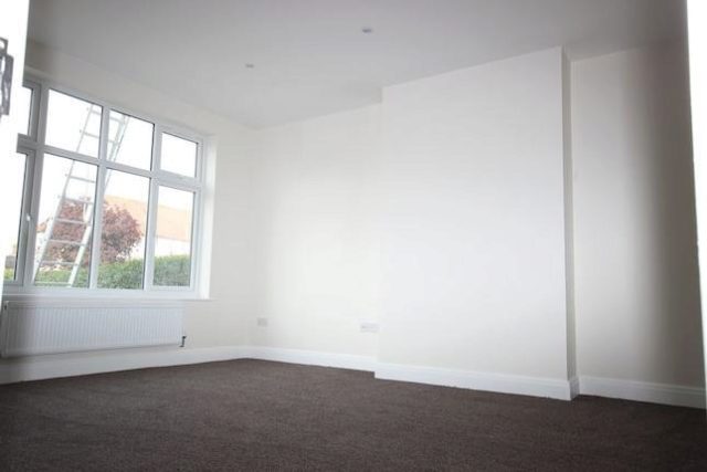  Image of 5 bedroom Semi-Detached house to rent in Pinner Road North Harrow Harrow HA1 at Pinner Road, North Harrow, Harrow HA1