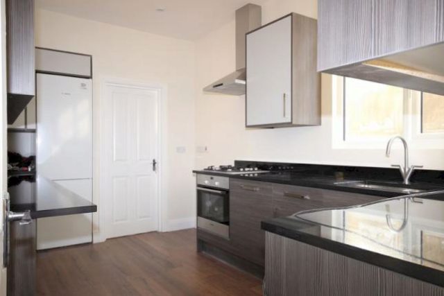  Image of 5 bedroom Semi-Detached house to rent in Pinner Road North Harrow Harrow HA1 at Pinner Road, North Harrow, Harrow HA1