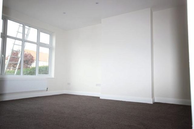  Image of 5 bedroom Semi-Detached house to rent in Pinner Road North Harrow Harrow HA1 at Pinner Road, North Harrow, Harrow HA1