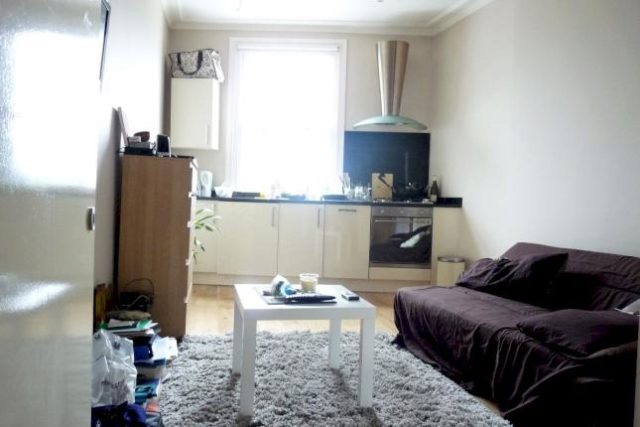  Image of Studio flat to rent in West End Lane London NW6 at West End Lane, London NW6