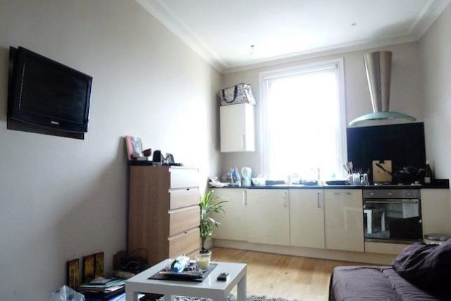  Image of Studio flat to rent in West End Lane London NW6 at West End Lane, London NW6