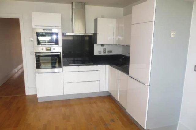  Image of 1 bedroom Flat to rent in Highbury Stadium Square London N5 at Highbury Stadium Square, London N5