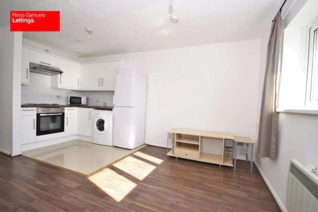  Image of 1 bedroom Flat to rent in Ambassador Square London E14 at Ambassador Square, London E14, Isle Of Dogs, Canary Wharf, Docklands,