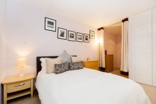  Image of 2 bedroom Flat for sale in Cromwell Road London SW7 at Point West, Cromwell Road, South Kensington SW7