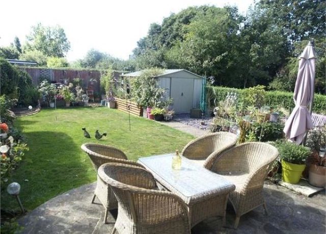  Image of 2 bedroom Semi-Detached house for sale in Scotts Farm Road West Ewell Epsom KT19 at Scotts Farm Road, West Ewell, Epsom KT19