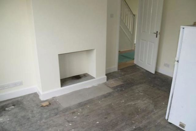  Image of 3 bedroom Detached house to rent in Belfield Road Ewell Epsom KT19 at Belfield Road, West Ewell, Epsom KT19