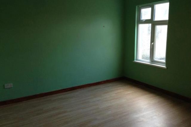  Image of 3 bedroom Flat to rent in High Road Chadwell Heath Romford RM6 at High Road, Chadwell Heath RM6
