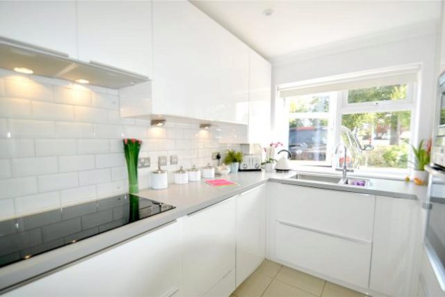  Image of 4 bedroom Semi-Detached house to rent in Orchard Avenue Croydon CR0 at Orchard Avenue, Croydon CR0