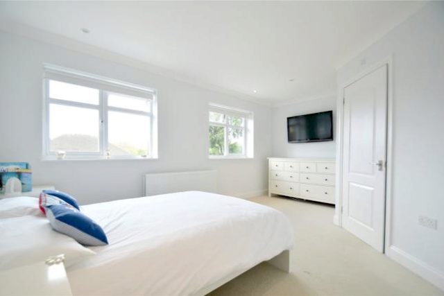  Image of 4 bedroom Semi-Detached house to rent in Orchard Avenue Croydon CR0 at Orchard Avenue, Croydon CR0