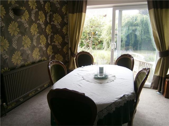 Image of   dining room 