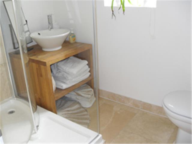  Image of 4 bedroom Terraced house to rent in Greenvale Road London SE9 at Greenvale Road, London, SE9