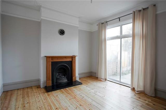  Image of 4 bedroom Terraced house to rent in Aldborough Road South Seven Kings Ilford IG3 at Aldborough Road South, Seven Kings, Ilford, IG3