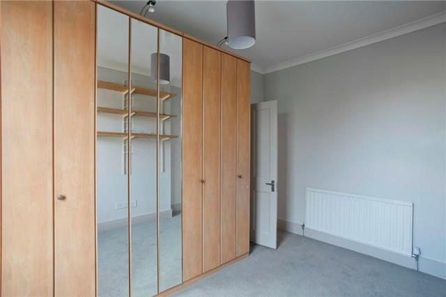  Image of 4 bedroom Terraced house to rent in Aldborough Road South Seven Kings Ilford IG3 at Aldborough Road South, Seven Kings, Ilford, IG3