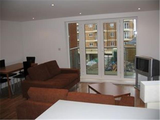  Image of 2 bedroom Apartment to rent in Branagh Court Reading RG30 at Branagh Court, Reading, RG30