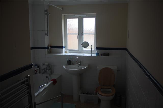  Image of 1 bedroom Flat to rent in Aragorn Court Guildford GU2 at Aragorn Court, Guildford, GU2