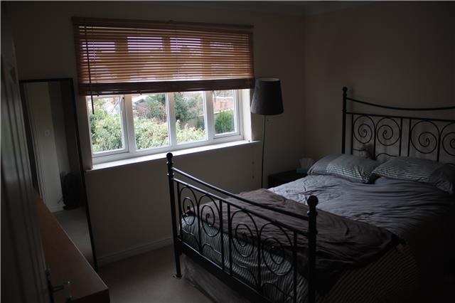  Image of 1 bedroom Flat to rent in Aragorn Court Guildford GU2 at Aragorn Court, Guildford, GU2