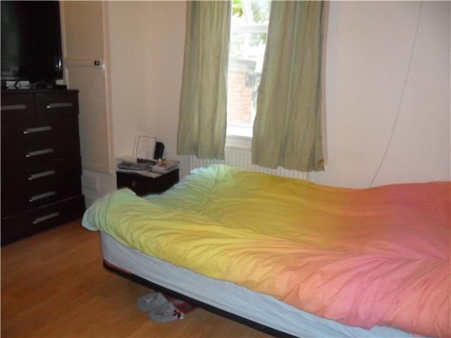  Image of 1 bedroom Flat to rent in Zinzan Street Reading RG1 at Zinzan Street, Reading, RG1