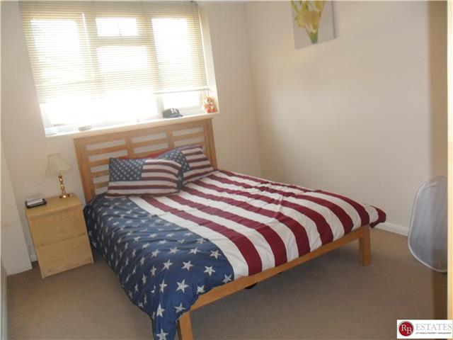  Image of 1 bedroom Room to rent in Prince of Wales Avenue Reading RG30 at Prince of Wales Avenue, Reading, RG30