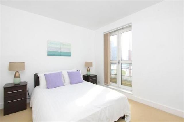  Image of 2 bedroom Apartment to rent in Westferry Circus London E14 at Westferry Circus, London, E14