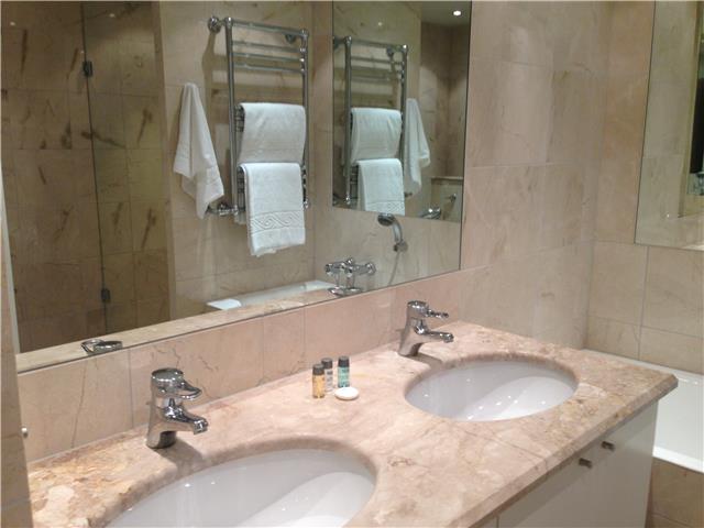  Image of 2 bedroom Apartment to rent in Westferry Circus London E14 at Westferry Circus, London, E14