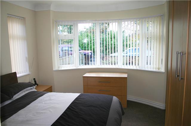  Image of 2 bedroom Bungalow for sale in Hurn Road Christchurch BH23 at Hurn Road, Christchurch, BH23