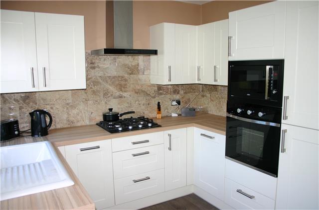  Image of 2 bedroom Bungalow for sale in Hurn Road Christchurch BH23 at Hurn Road, Christchurch, BH23