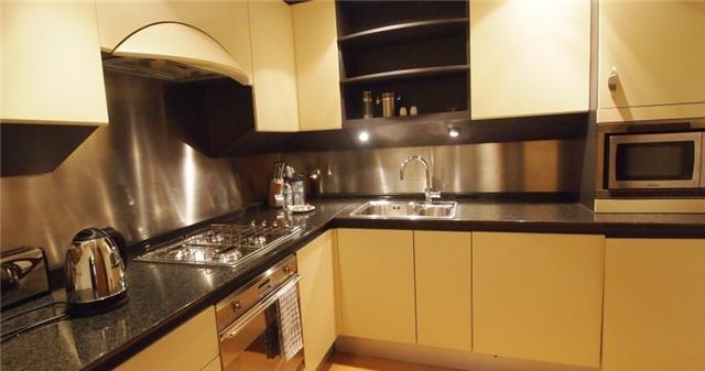  Image of 2 bedroom Apartment for sale in Westferry Circus London E14 at Westferry Circus, London, E14