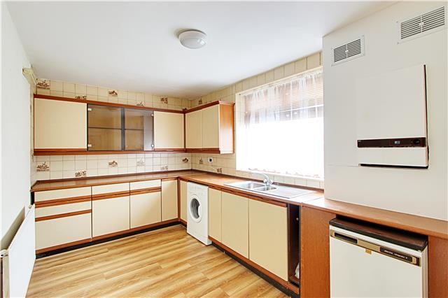  Image of 2 bedroom Semi-Detached house to rent in Courtenay Avenue Harrow HA3 at Courtenay Avenue, Harrow, HA3