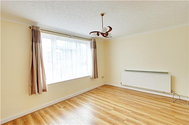  Image of 2 bedroom Semi-Detached house to rent in Courtenay Avenue Harrow HA3 at Courtenay Avenue, Harrow, HA3
