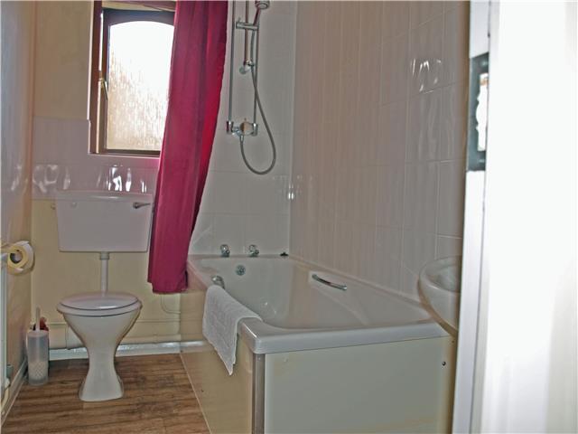  Image of 1 bedroom Maisonette to rent in Ashburnham Close Sevenoaks TN13 at Ashburnham Close, Sevenoaks, TN13