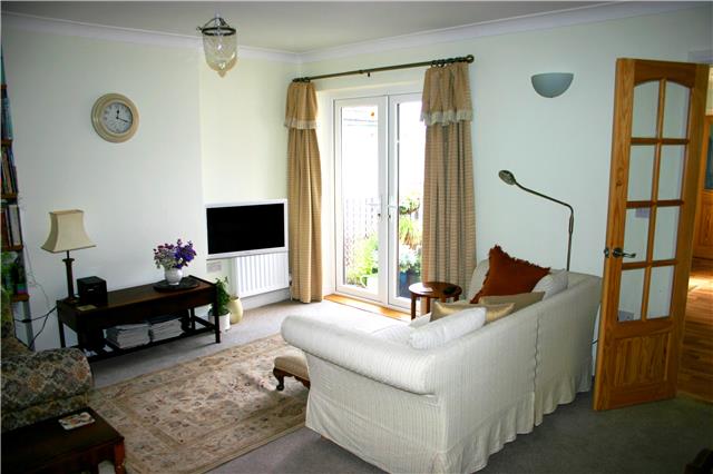  Image of 2 bedroom Flat for sale in The Grove Christchurch BH23 at The Grove, Christchurch, BH23