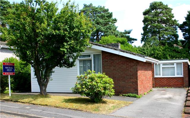  Image of 3 bedroom Bungalow for sale in Ambleside Christchurch BH23 at Ambleside, Christchurch, BH23