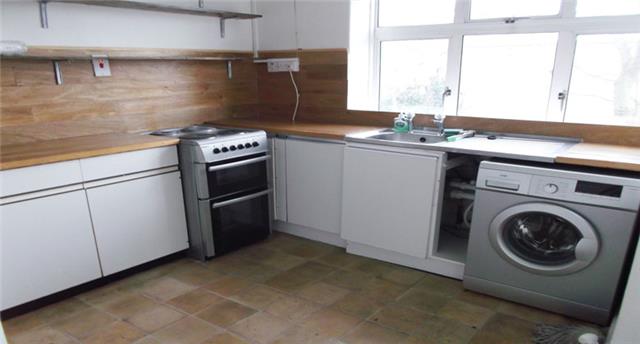  Image of 2 bedroom Apartment to rent in Denmark Road London SE5 at Denmark Road, London, SE5
