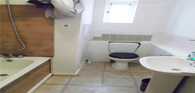  Image of 2 bedroom Apartment to rent in Denmark Road London SE5 at Denmark Road, London, SE5