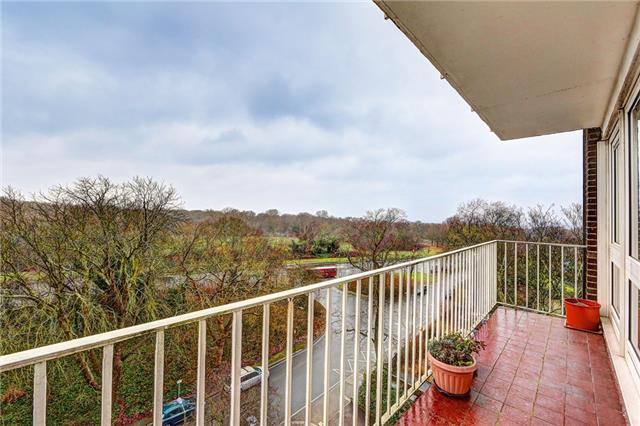  Image of 2 bedroom Flat for sale in Putney Hill London SW15 at Putney Hill, London, SW15