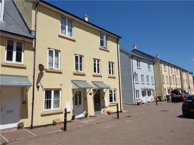  Image of 4 bedroom Terraced house for sale in Madison Close Hayle TR27 at 77 Madison Close, Hayle, Cornwall.  TR27 4BZ