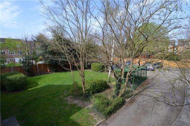  Image of 2 bedroom Flat to rent in Oaklands Road Bromley BR1 at Oaklands Road, Bromley, BR1