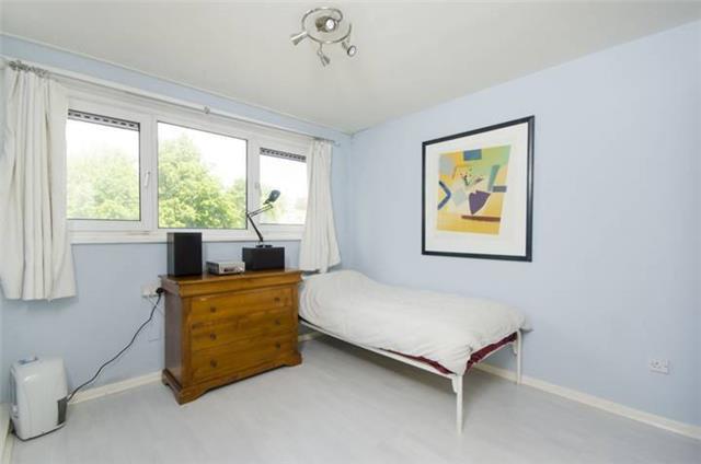  Image of 3 bedroom Maisonette to rent in Ravenscroft Street London E2 at Ravenscroft Street, London, E2