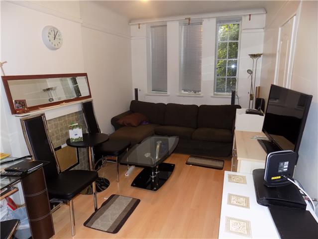  Image of 1 bedroom Flat for sale in Mortimer Crescent London NW6 at Mortimer Crescent, London, NW6