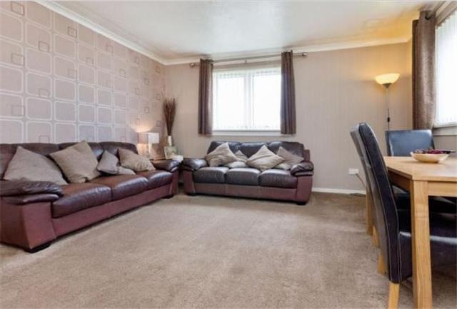  Image of 2 bedroom Maisonette to rent in Macbeth Drive Kilmarnock KA3 at Macbeth Drive, Kilmarnock, KA3
