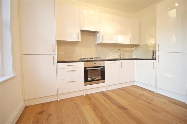  Image of 2 bedroom Flat to rent in Middle Lane London N8 at Middle Lane, London, N8